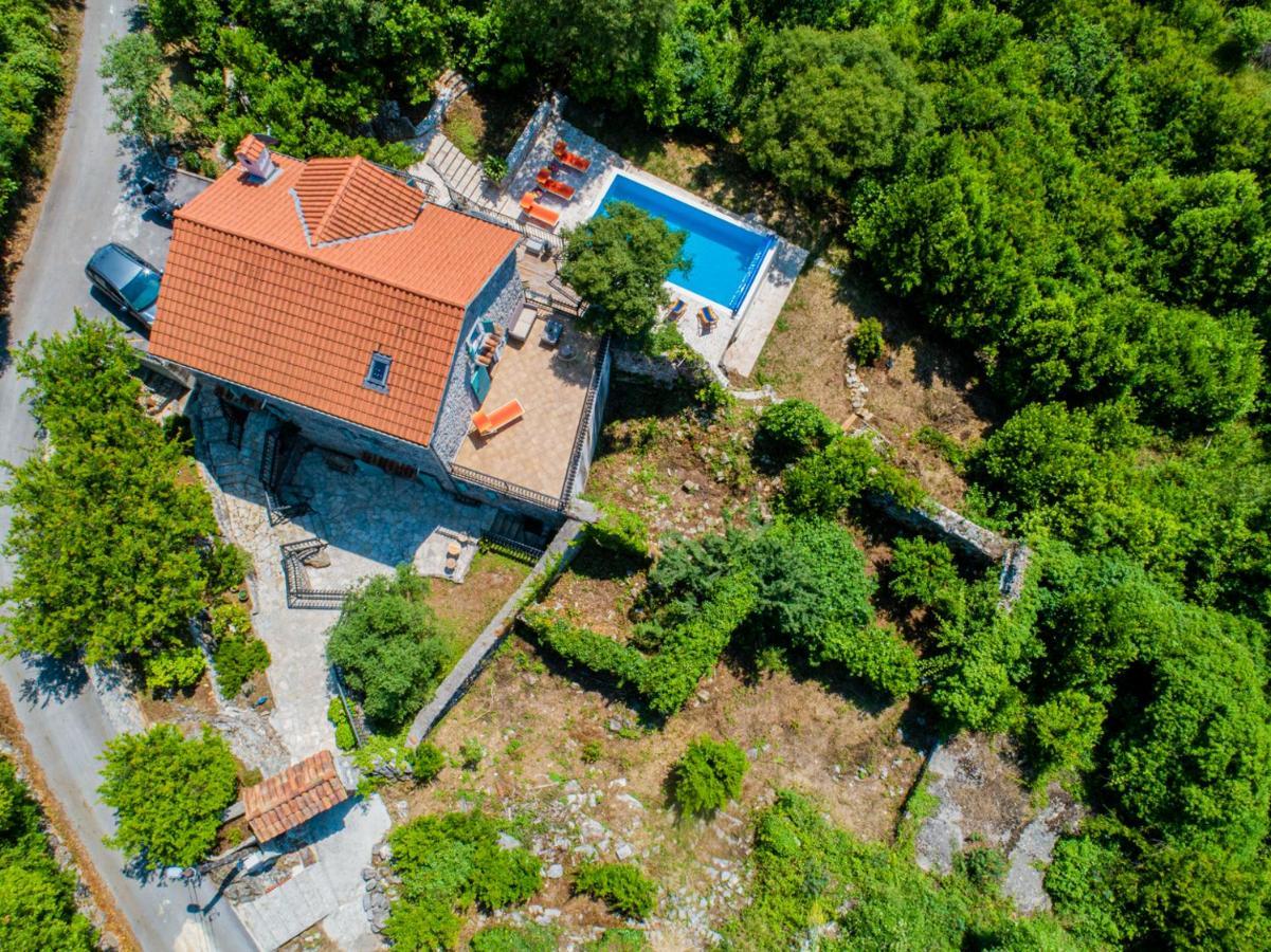 טיווט Villa Toscana With A Pool מראה חיצוני תמונה