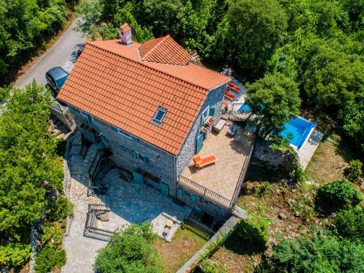 טיווט Villa Toscana With A Pool מראה חיצוני תמונה