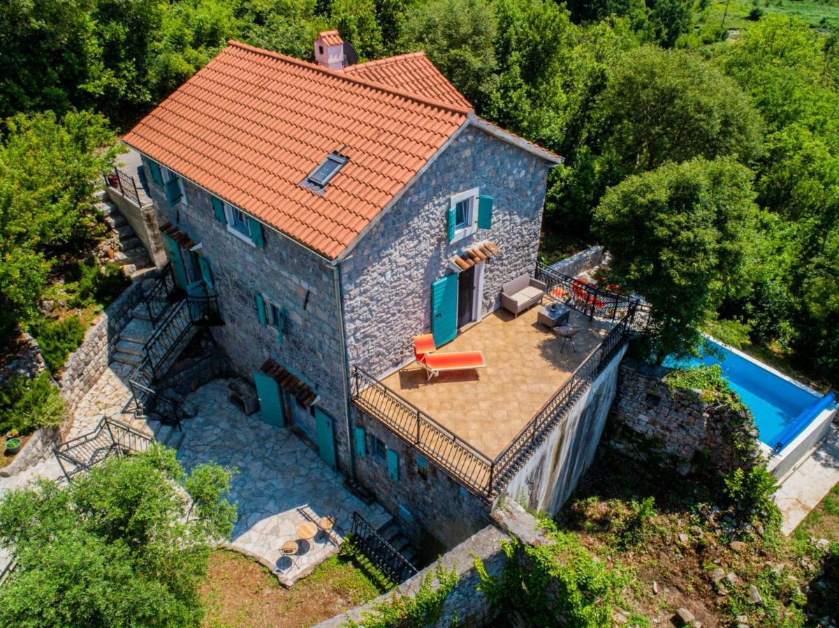 טיווט Villa Toscana With A Pool מראה חיצוני תמונה